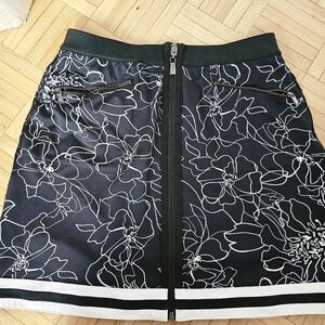 Reversible golf skirt
